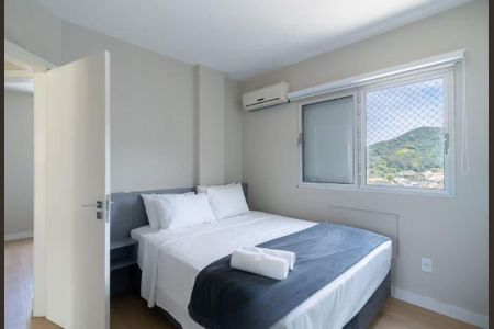 Apartamento para alugar com 127m², 3 quartos e 2 vagas Apartamento para alugar com 127m², 3 quartos e 2 vagasQuarto