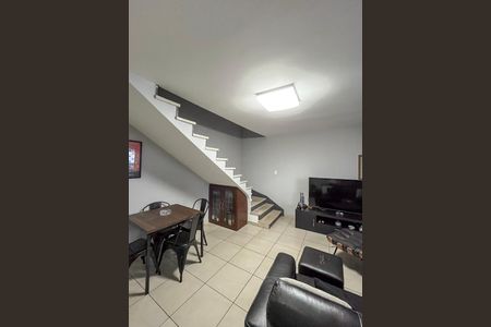 Sala de casa à venda com 2 quartos, 80m² em Aclimação, São Paulo