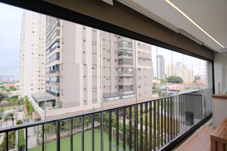 Apartamento para alugar com 105m², 3 quartos e 2 vagasVaranda