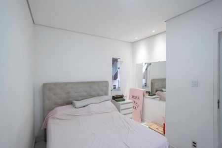 Casa de condomínio à venda com 114m², 3 quartos e 1 vagaSuíte 