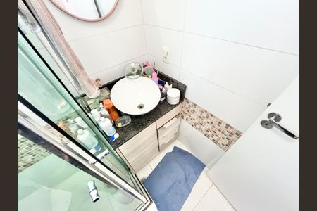 Apartamento à venda com 74m², 2 quartos e 1 vagaBanheiro da Suíte