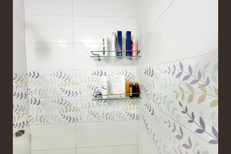 Apartamento à venda com 74m², 2 quartos e 1 vagaBanheiro