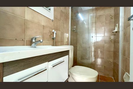 Apartamento à venda com 63m², 2 quartos e 1 vaga Apartamento à venda com 63m², 2 quartos e 1 vagaBanheiro