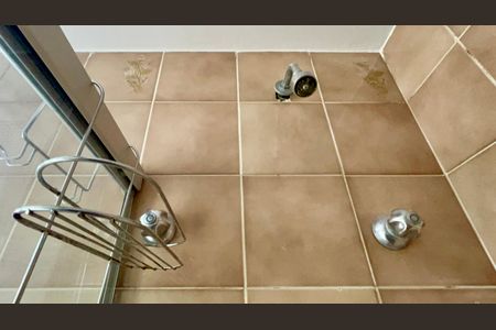 Apartamento à venda com 63m², 2 quartos e 1 vaga Apartamento à venda com 63m², 2 quartos e 1 vagaBanheiro