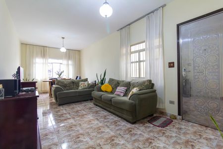 Casa à venda com 185m², 3 quartos e 3 vagasSala