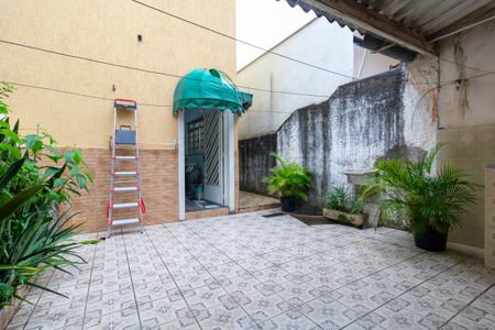 Casa à venda com 185m², 3 quartos e 3 vagasQuintal