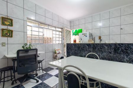 Casa à venda com 185m², 3 quartos e 3 vagasCozinha