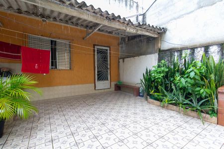 Casa à venda com 185m², 3 quartos e 3 vagasQuintal