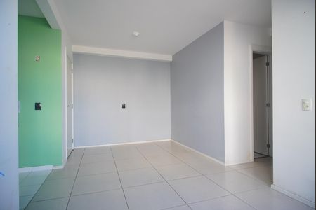 Sala de apartamento à venda com 3 quartos, 60m² em Jardim Itu, Porto Alegre