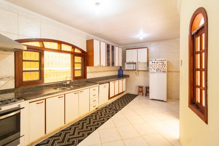 Casa à venda com 397m², 5 quartos e 6 vagasCozinha