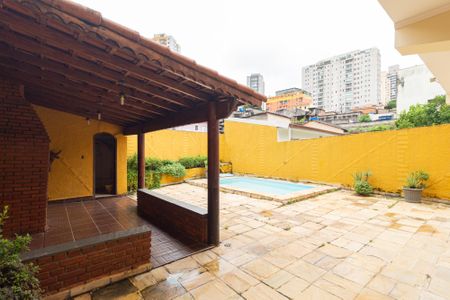 Casa à venda com 397m², 5 quartos e 6 vagasQuintal