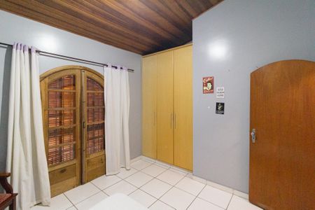 Casa à venda com 397m², 5 quartos e 6 vagasQuarto 4