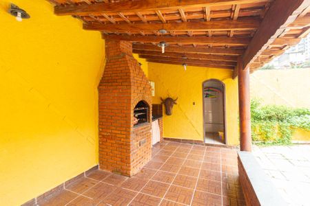 Casa à venda com 397m², 5 quartos e 6 vagasQuintal
