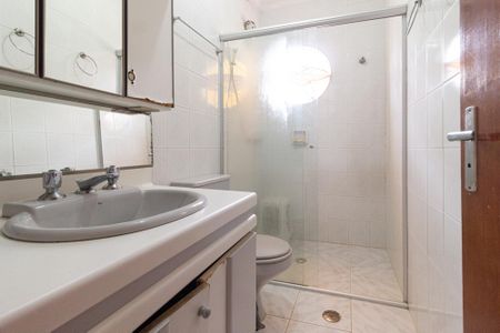 Casa à venda com 397m², 5 quartos e 6 vagasBanheiro 2