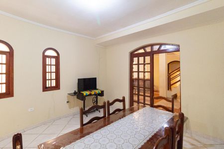 Casa à venda com 397m², 5 quartos e 6 vagasSala de jantar