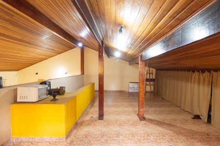 Casa à venda com 397m², 5 quartos e 6 vagasEscritório