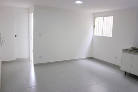 Sala e cozinha de kitnet/studio para alugar com 1 quarto, 35m² em Vila Leonor, Guarulhos