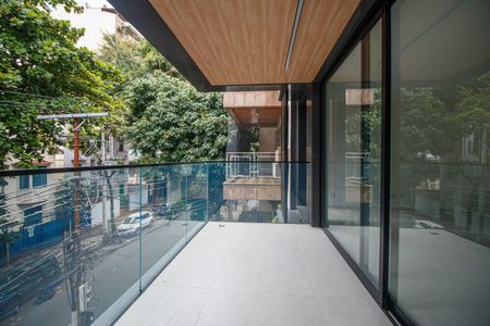 Apartamento à venda com 50m², 1 quarto e sem vaga Apartamento à venda com 50m², 1 quarto e sem vagaSala Varanda