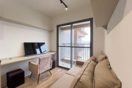 Sala e cozinha de apartamento para alugar com 1 quarto, 28m² em Liberdade, São Paulo