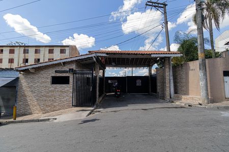 Apartamento para alugar com 48m², 2 quartos e 1 vagaFachada