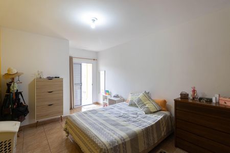 Casa à venda com 125m², 3 quartos e 2 vagasSuíte