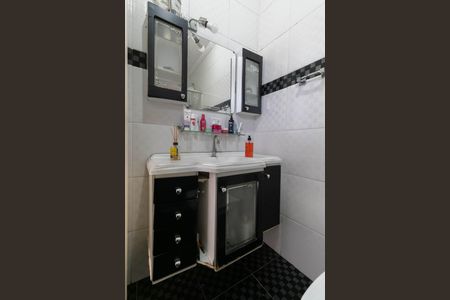 Casa à venda com 125m², 3 quartos e 2 vagasBanheiro Suíte