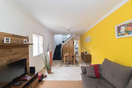 Casa à venda com 125m², 3 quartos e 2 vagasSala
