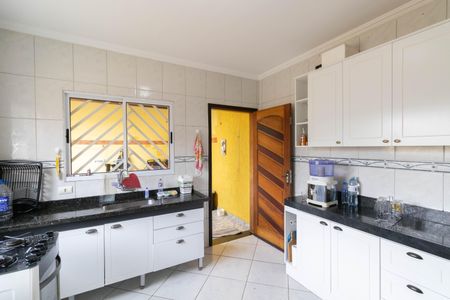 Casa à venda com 125m², 3 quartos e 2 vagasCozinha