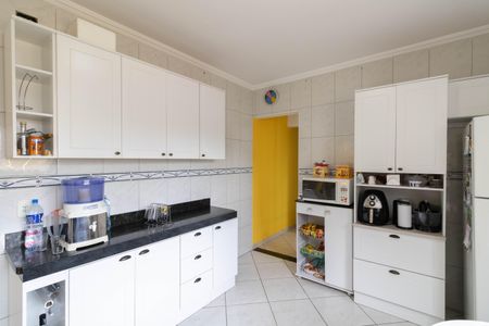 Casa à venda com 125m², 3 quartos e 2 vagasCozinha