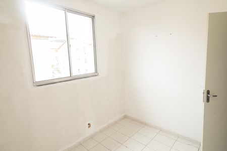 Quarto 2 de apartamento para alugar com 2 quartos, 42m² em Paciência, Rio de Janeiro