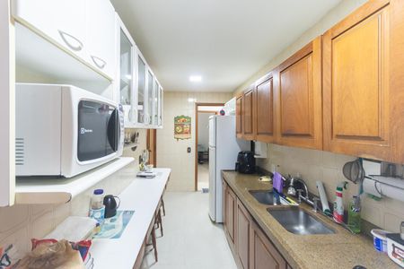 Apartamento à venda com 123m², 3 quartos e 2 vagasCozinha