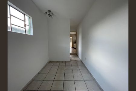 Sala de casa para alugar com 3 quartos, 85m² em Parque Ipe, São Paulo