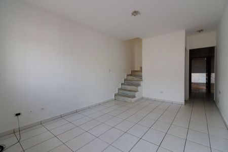 Casa para alugar com 90m², 2 quartos e 3 vagas Casa para alugar com 90m², 2 quartos e 3 vagasSala