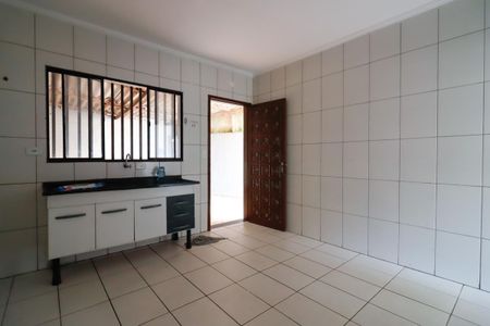 Casa para alugar com 90m², 2 quartos e 3 vagas Casa para alugar com 90m², 2 quartos e 3 vagasCozinha