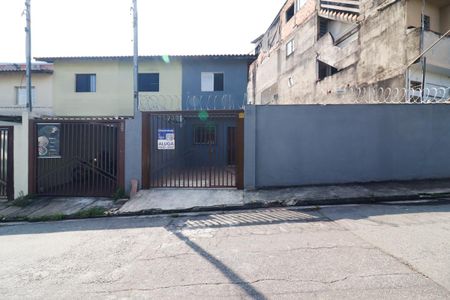 Casa para alugar com 90m², 2 quartos e 3 vagas Casa para alugar com 90m², 2 quartos e 3 vagasFachada