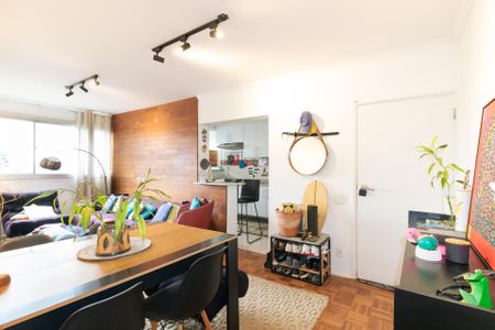 Apartamento à venda com 90m², 2 quartos e 1 vaga Apartamento à venda com 90m², 2 quartos e 1 vagaSala