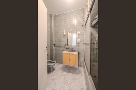 Apartamento à venda com 94m², 2 quartos e sem vaga Apartamento à venda com 94m², 2 quartos e sem vagaBanheiro