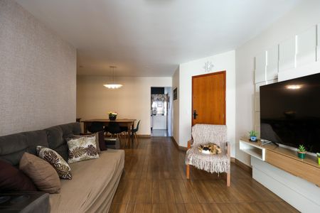 Sala de apartamento para alugar com 3 quartos, 117m² em Jardim Maria Rosa, Taboão da Serra