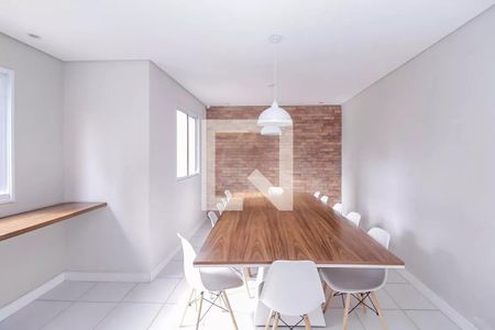 Apartamento para alugar com 42m², 2 quartos e sem vaga