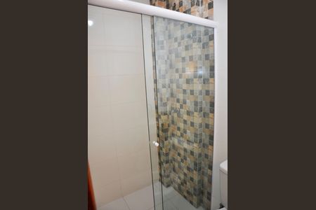 Apartamento para alugar com 65m², 2 quartos e sem vagaDetalhe - Banheiro Social