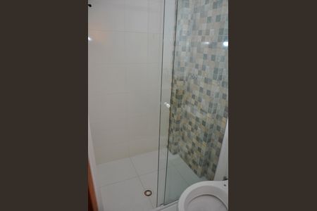 Apartamento para alugar com 65m², 2 quartos e sem vagaDetalhe - Banheiro Social