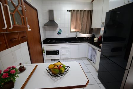Apartamento à venda com 117m², 3 quartos e 2 vagasCozinha
