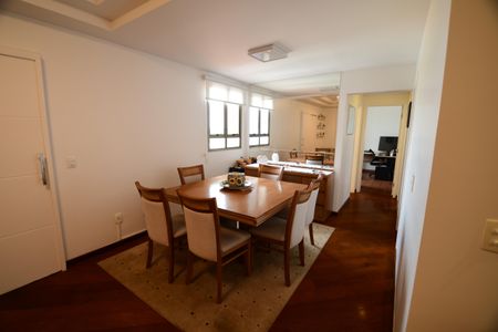 Apartamento à venda com 117m², 3 quartos e 2 vagasSala