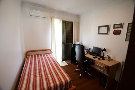 Apartamento à venda com 117m², 3 quartos e 2 vagasQuarto 1