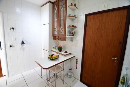 Apartamento à venda com 117m², 3 quartos e 2 vagasCozinha