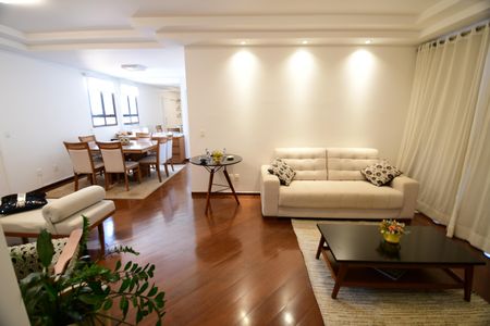 Sala de apartamento à venda com 3 quartos, 117m² em Jardim das Paineiras, Campinas