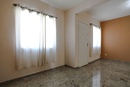 Casa de Condomínio para alugar com 2 quartos, 100m² em Vila Oliveira, Mogi das Cruzes