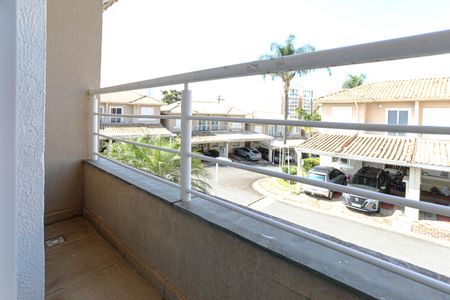 Casa de condomínio para alugar com 100m², 2 quartos e 2 vagas