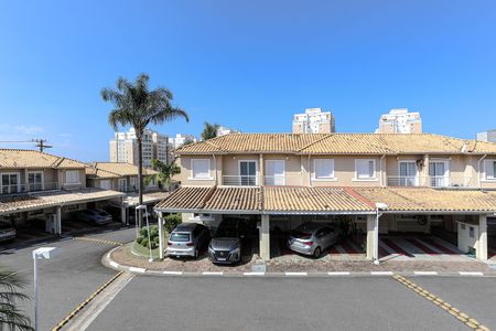 Casa de condomínio para alugar com 100m², 2 quartos e 2 vagas