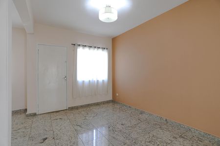 Casa de condomínio para alugar com 100m², 2 quartos e 2 vagas
